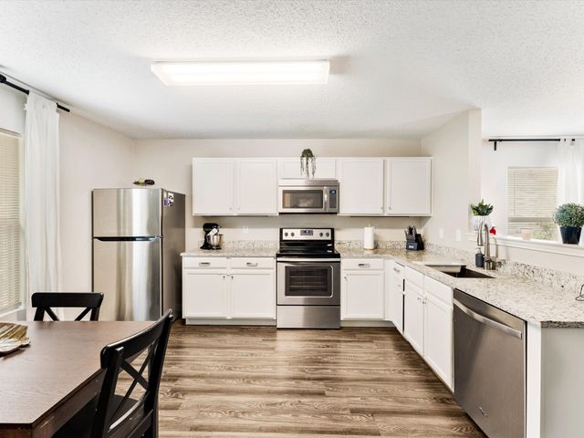 2120 Shawnee Trail, Fort Worth, TX 76247