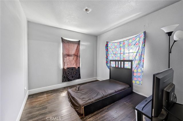 1209 S Shelton Street, Santa Ana, CA 92707