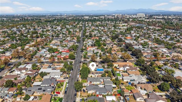 1209 S Shelton Street, Santa Ana, CA 92707