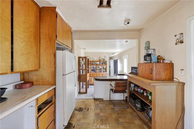 1209 S Shelton Street, Santa Ana, CA 92707