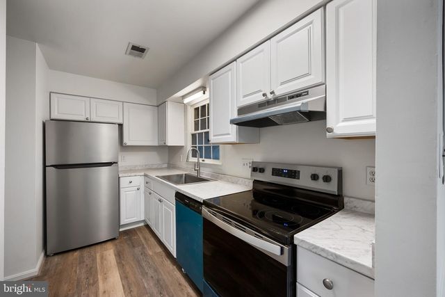 153 BUCKINGHAM DR, Stephens City, VA 22655