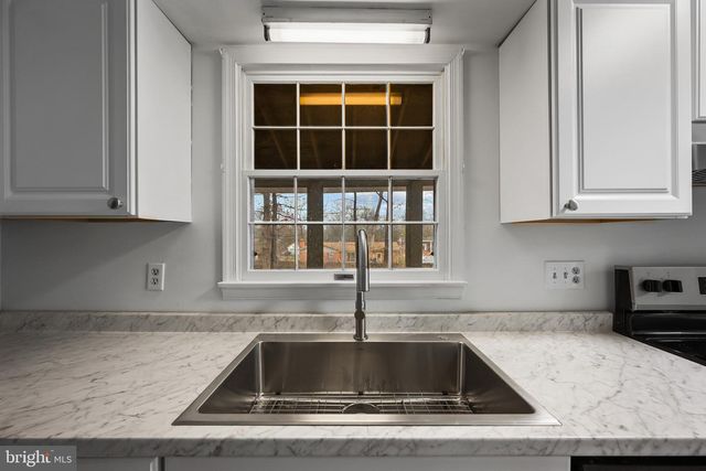 153 BUCKINGHAM DR, Stephens City, VA 22655