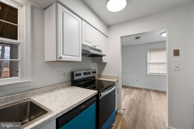 153 BUCKINGHAM DR, Stephens City, VA 22655