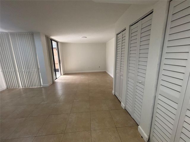 8305 SW 152nd Ave A111, Miami, FL 33193