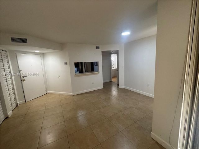 8305 SW 152nd Ave A111, Miami, FL 33193