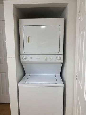 8305 SW 152nd Ave A111, Miami, FL 33193