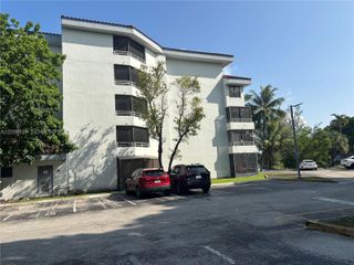 8305 SW 152nd Ave A111, Miami, FL 33193