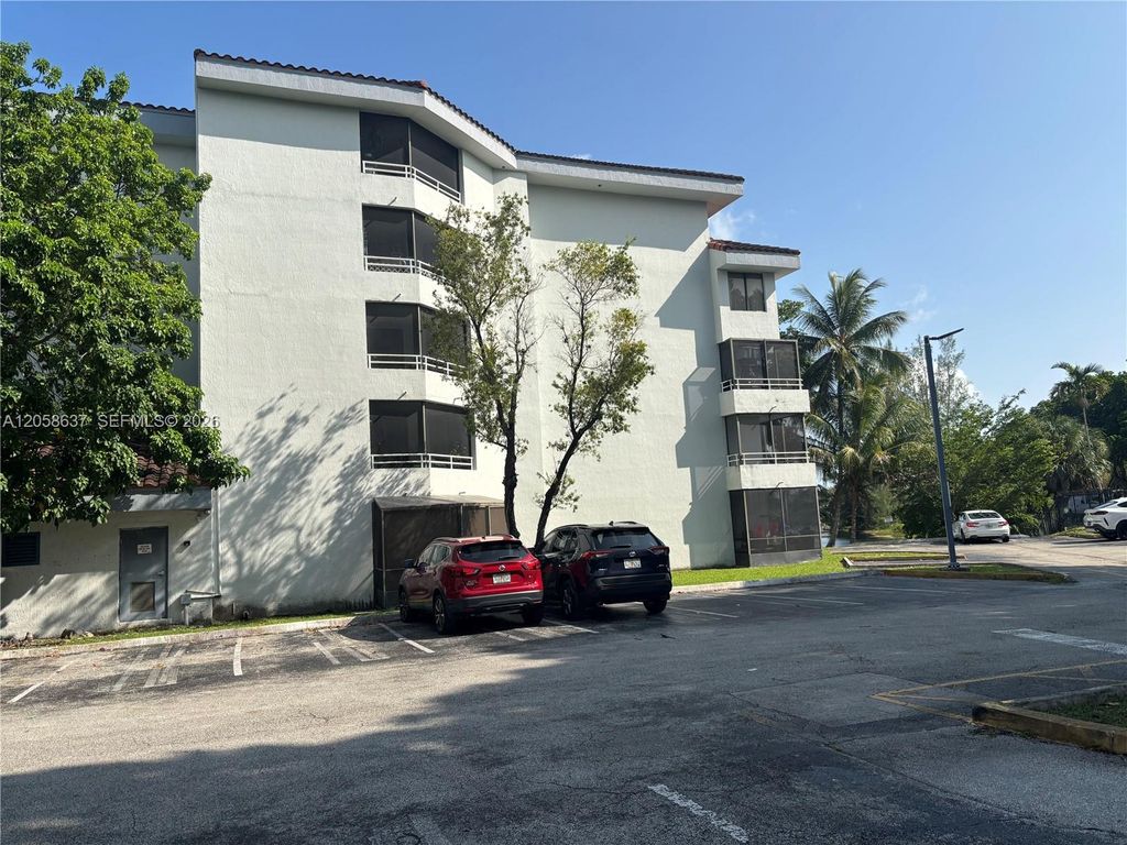 8305 SW 152nd Ave A111, Miami, FL 33193