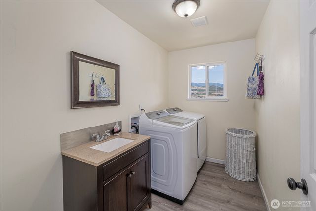 2116 Canal Boulevard, East Wenatchee, WA 98802