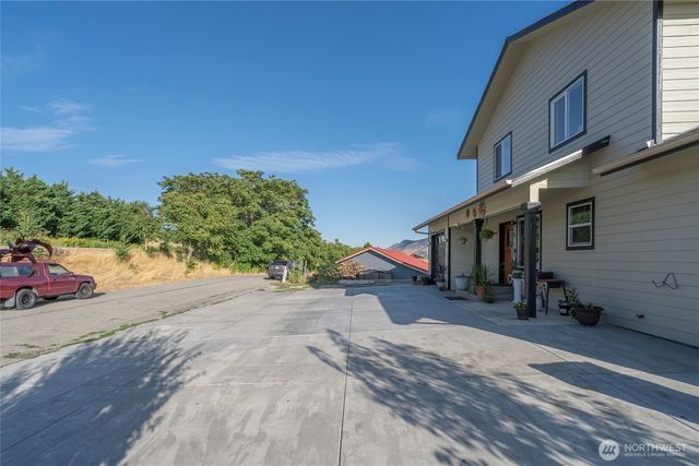 2116 Canal Boulevard, East Wenatchee, WA 98802