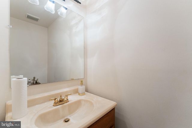 9093 FLORIN WAY, Upper Marlboro, MD 20772