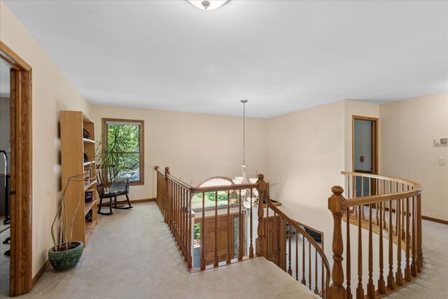 14 James Drive, Hawthorn Woods, IL 60047