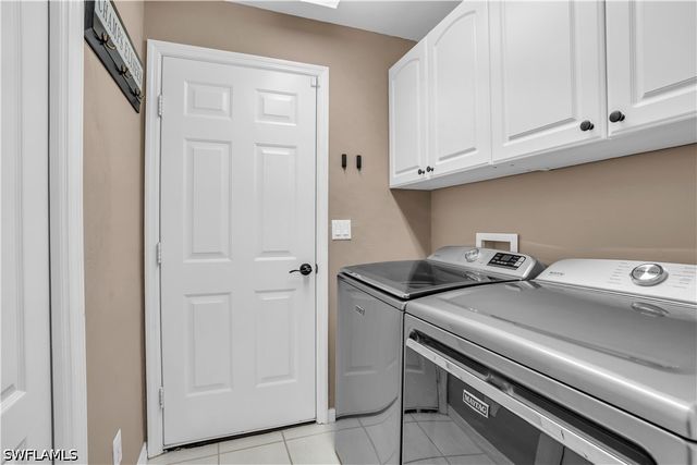 4356 Mistlethrush LN, Naples, FL 34119