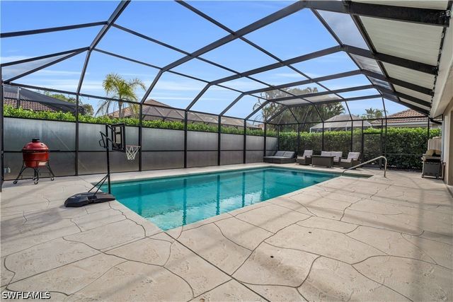 4356 Mistlethrush LN, Naples, FL 34119