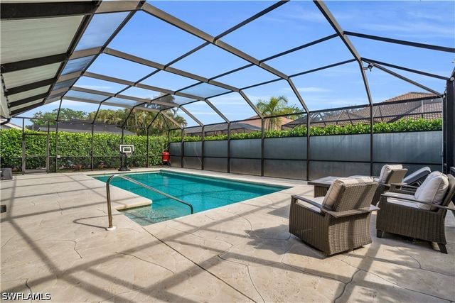 4356 Mistlethrush LN, Naples, FL 34119