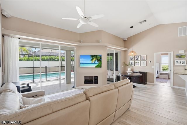 4356 Mistlethrush LN, Naples, FL 34119