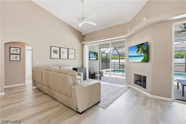 4356 Mistlethrush LN, Naples, FL 34119