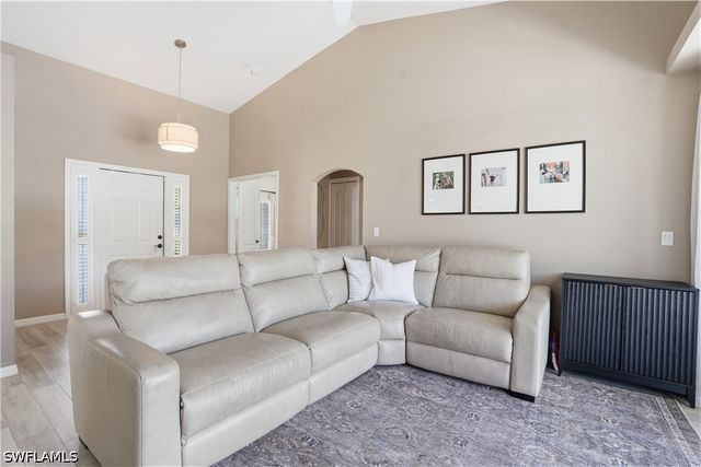 4356 Mistlethrush LN, Naples, FL 34119