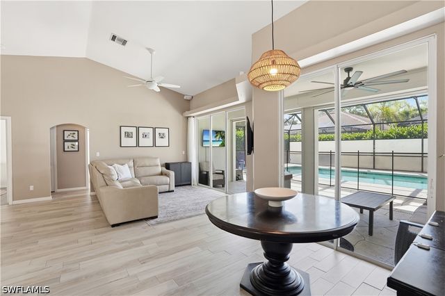 4356 Mistlethrush LN, Naples, FL 34119