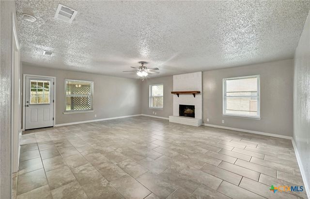 1404 Farhills Drive, Killeen, TX 76549