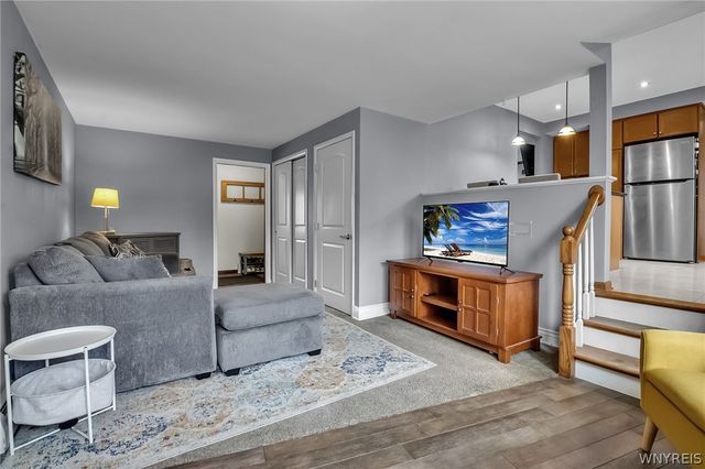 12 Joanie Lane, Amherst, NY 14228