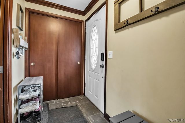 12 Joanie Lane, Amherst, NY 14228