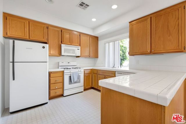14605 Tundra Drive, Sylmar, CA 91342