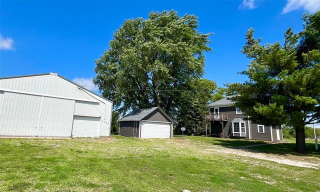 6285 E 28th Street N, Newton, IA 50208