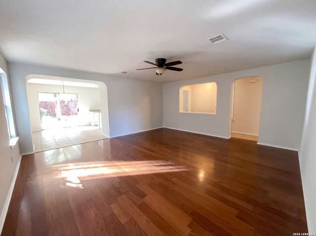 7223 Avator Bay, San Antonio, TX 78250