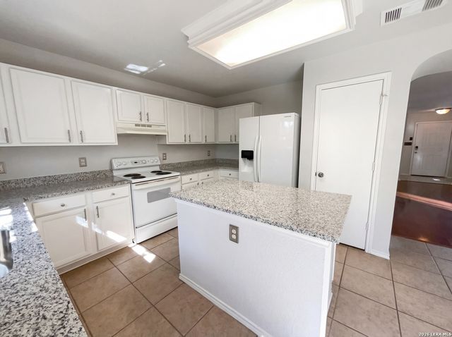 7223 Avator Bay, San Antonio, TX 78250