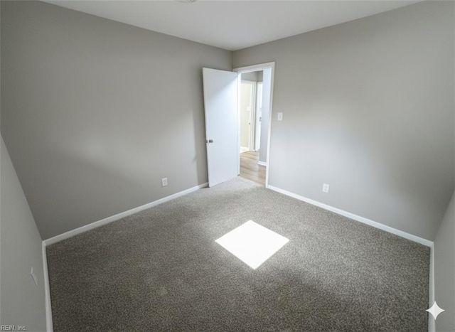 26 Groome RD, Newport News, VA 23601
