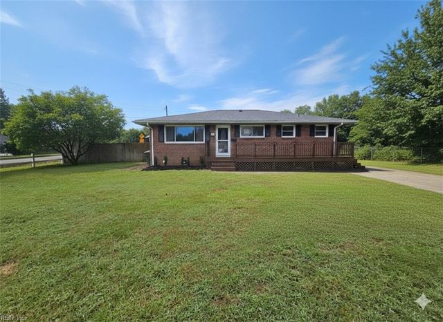26 Groome RD, Newport News, VA 23601