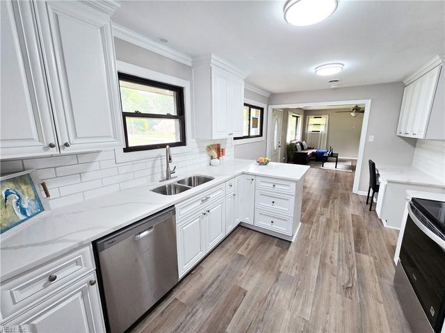 26 Groome RD, Newport News, VA 23601