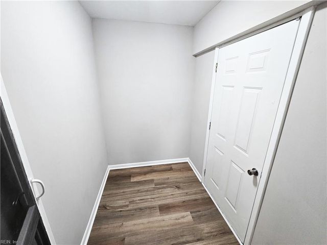 26 Groome RD, Newport News, VA 23601