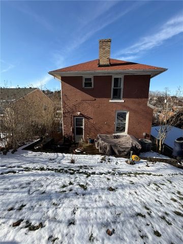 2219 Edgebrook Ave, Brookline, PA 15226