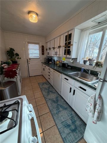 2219 Edgebrook Ave, Brookline, PA 15226