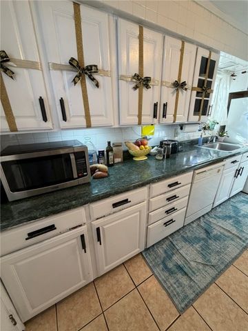 2219 Edgebrook Ave, Brookline, PA 15226