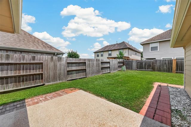 4714 Lake Rim Drive, Alvin, TX 77511