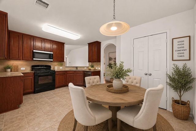 4714 Lake Rim Drive, Alvin, TX 77511