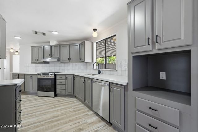 8601 N 103RD Avenue 226, Peoria, AZ 85345