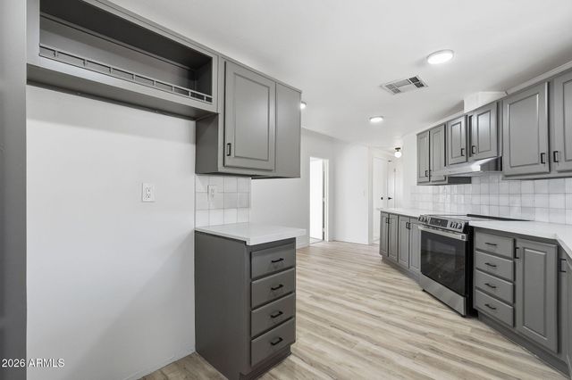 8601 N 103RD Avenue 226, Peoria, AZ 85345