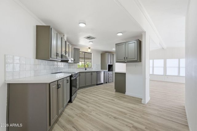 8601 N 103RD Avenue 226, Peoria, AZ 85345