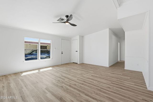 8601 N 103RD Avenue 226, Peoria, AZ 85345