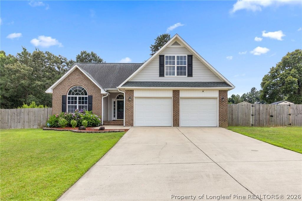 116 Woodbine Drive, Raeford, NC 28376 — photo 2