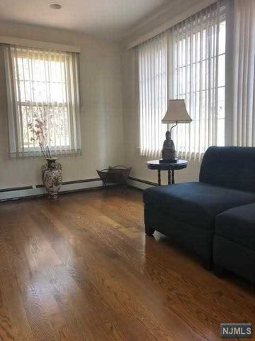 863 Bogert Road, River Edge, NJ 07661