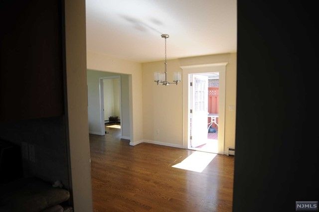 863 Bogert Road, River Edge, NJ 07661