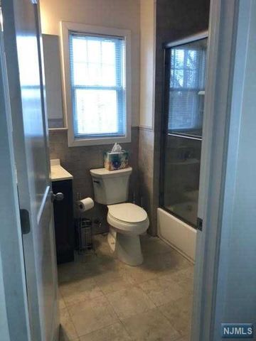 863 Bogert Road, River Edge, NJ 07661
