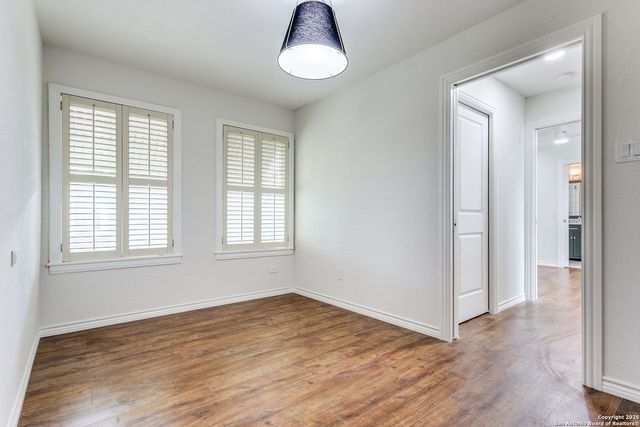 112 Bryn Mawr Dr, San Antonio, TX 78209