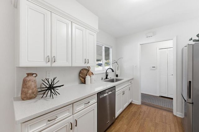 681 Emerald Hill Road, Redwood City, CA 94061