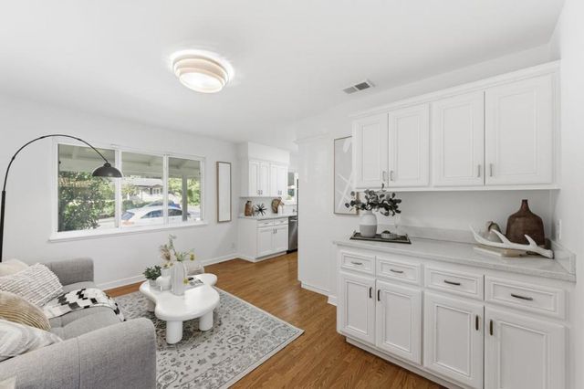 681 Emerald Hill Road, Redwood City, CA 94061